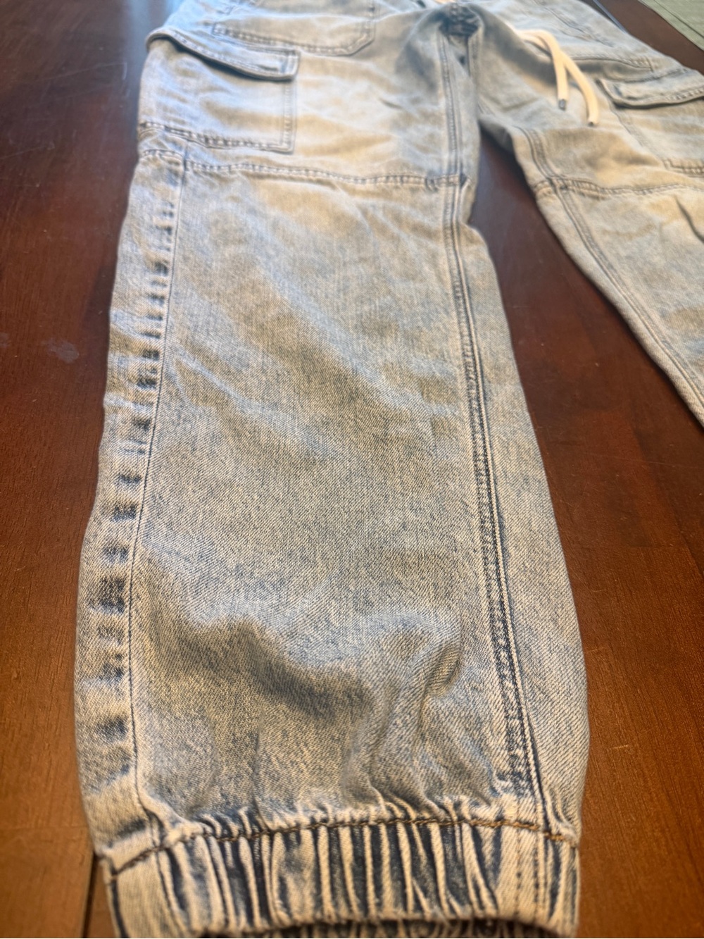 American Eagle Outfitters Light Denim Jogger Jeans - Picture 7 of 8